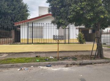 Casa de 4 ambientes, Córdoba · Casa de 2 Dorm. con Amplio Patio