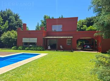 Casa · 175m² · 4 Ambientes · 2 Cocheras · Venta Casa 4 Ambientes Sobre Lote de 1508 m² en San Joaquin, Exaltación de La Cruz