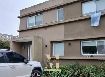 Casa · 180m² · Casa 180 m² · 5 Ambientes en Canning (E. Echeverria)