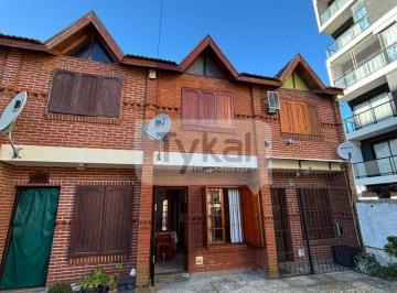 Departamento de 4 ambientes, San Bernardo · Excelente Triplex Cerca del Mar con Gas Natural 20 Años Antiguedad