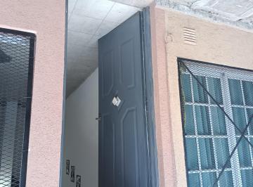 PH de 3 ambientes, Ituzaingó · PH de 3 Ambientes en Alquiler en Villa Ariza