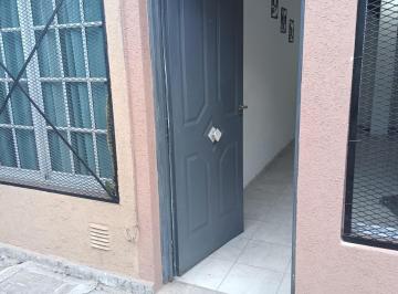 PH de 3 ambientes, Ituzaingó · PH de 3 Ambientes en Alquiler en Ituzaingo, Zona de Villa Ariza