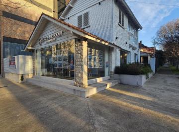 Oficina comercial · 148m² · 5 Ambientes · Venta Oficina Reciclada en Dos Plantas - Lamadrid 3314 - Muy Cerca de Zona Guemes