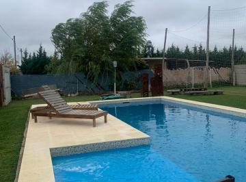 Quinta vacacional · 210m² · 5 Ambientes · Casa Quinta en Tierra Nuestra - San Pedro Bs. As