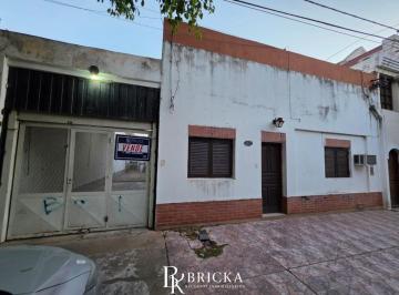 Bodega-Galpón · 220m² · 6 Ambientes · 2 Cocheras · Galpón en Resistencia