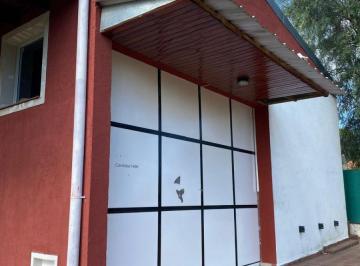 Local comercial de 7 ambientes, La Cumbre · Complejo Multifuncional con Vivienda, Piscina y Extenso Parque en La Cumbre 365 m²