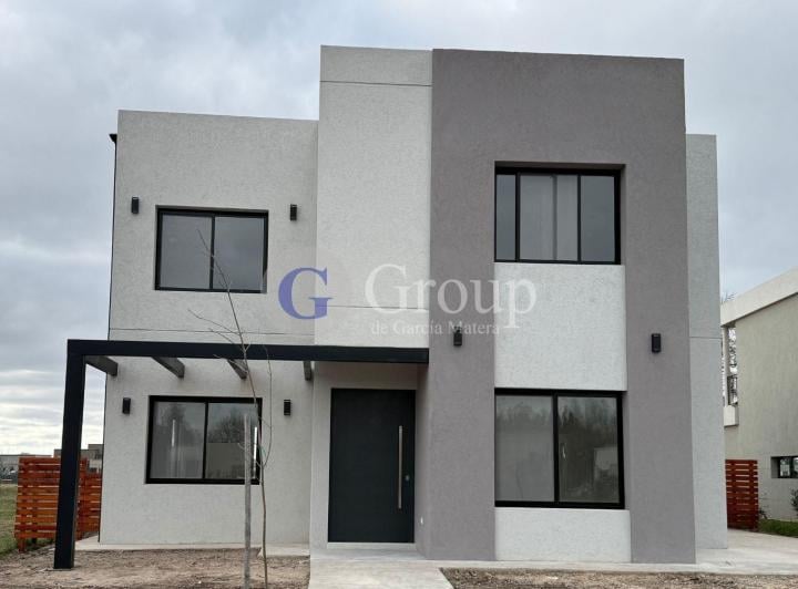 Casa · 177m² · 5 Ambientes · 1 Cochera