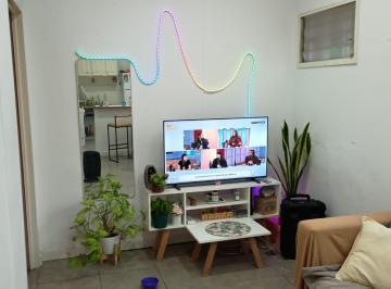 Departamento de 2 ambientes, Villa Real · Depto. de 2 Ambientes Reciclado con Patio y Bajas Expensas.