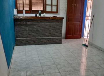 Casa · 90m² · 2 Dormitorios · 1 Cochera · Alquiler Santa Inés
