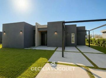 Casa · 630m² · 5 Ambientes · 2 Cocheras · Casa en Venta Barrio La Magdalena Canning
