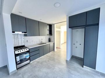 Casa · 139m² · 4 Ambientes · 1 Cochera · Venta Casa 4 Amb C/pileta Reciclada - S. A. de Areco