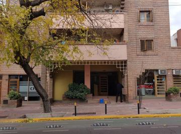 Departamento de 4 ambientes, Ciudad de Mendoza · Se Alquila Excelente Departamento de 3 Dorm.