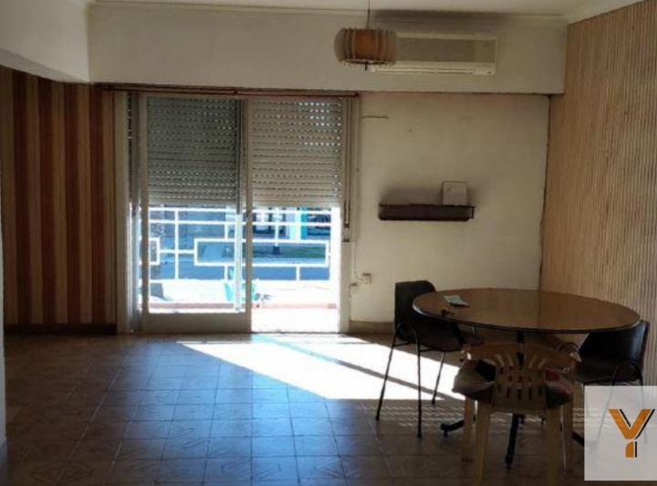 Local comercial · 264m² · 6 Ambientes · 1 Cochera