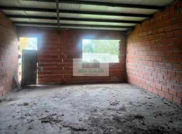 Casa · 197m² · 4 Ambientes · Venta Terreno con Vivienda en Construccion