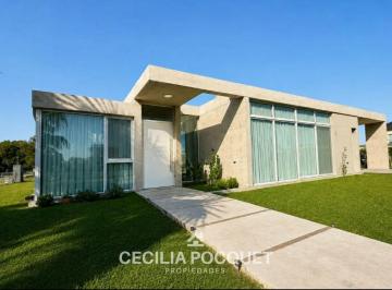 Casa · 191m² · 5 Ambientes · 2 Cocheras · Casa en Venta Barrio La Magdalena Canning
