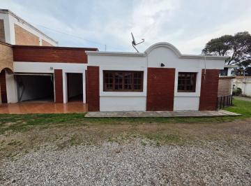 Casa · 70m² · 4 Ambientes · 1 Cochera · Casa 2 Dorm. en Alquiler en Villa Belgrano