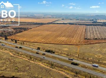 Terreno · 400000m² · Campo 40 Ha Acceso a Cordoba Autopista Villa Maria - Cordoba