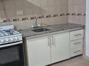 Departamento · 40m² · 2 Ambientes · 1 Cochera · Alquiler Dto 1 Dor, con Cocchera Z/centro Bajo