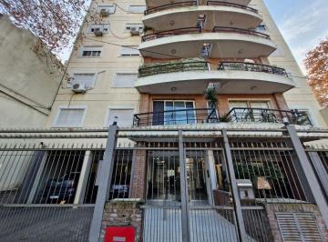 OMP-OMP-5473_2 · Departamento con Balcon 2 Amb. Cochera. Caseros Centro