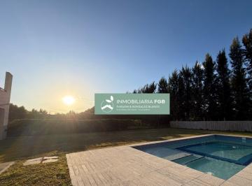 Casa · 280m² · 6 Ambientes · 6 Cocheras · Casa en Alquiler en Barrio Santa Teresa, Villanueva, Tigre | 5 Dorm. | Calidad Premium | Ingre