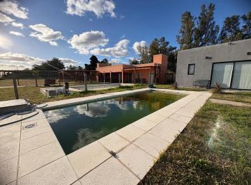 Quinta vacacional · 150m² · 3 Ambientes · Quinta en Venta Escalada
