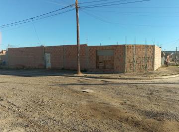 Casa de 3 ambientes, Puerto Madryn · Terreno 200 m² en Esquina