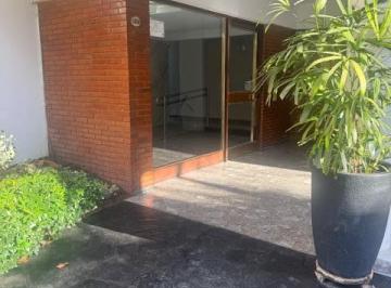 Departamento · 33m² · 2 Ambientes · Dos Ambientes Luminosos Solo Para Apto Profesional Consultorios U Oficinas.