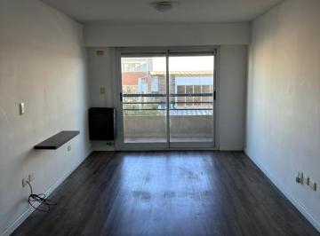 Departamento · 65m² · 3 Ambientes · 1 Cochera · Alquilo Depto 3 Amb Cochera Chauvin