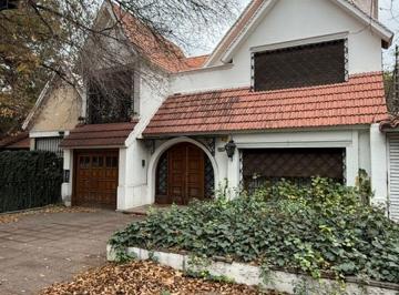 Casa de 5 ambientes, Ciudad de Mendoza · Casa Categoría Quinta Sección en Venta