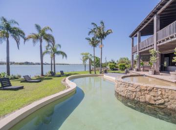 Casa · 600m² · 10 Ambientes · 2 Cocheras · Casa en Venta Al Lago Central Los Castores Nordelta
