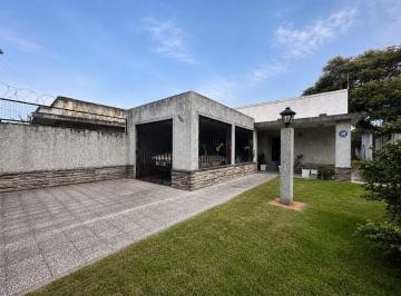 Casa · 330m² · 4 Ambientes · Casa 4 Ambientes | San Antonio de Padua