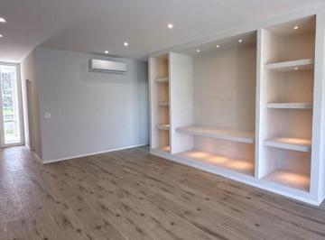 Casa · 160m² · 5 Ambientes · 4 Cocheras · Casa en Venta y Alquiler Anual en Haras de Santa Maria Sobre Lote Interno con Pileta