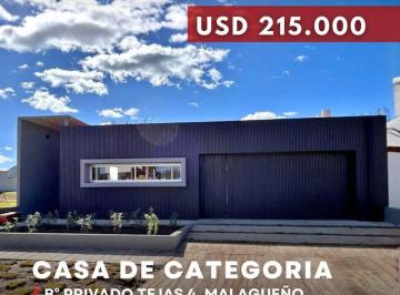 Casa · 166m² · 6 Ambientes · 1 Cochera · Venta Casa de Diseño de 3 Dorm. en Tejas 4 – Malagueño