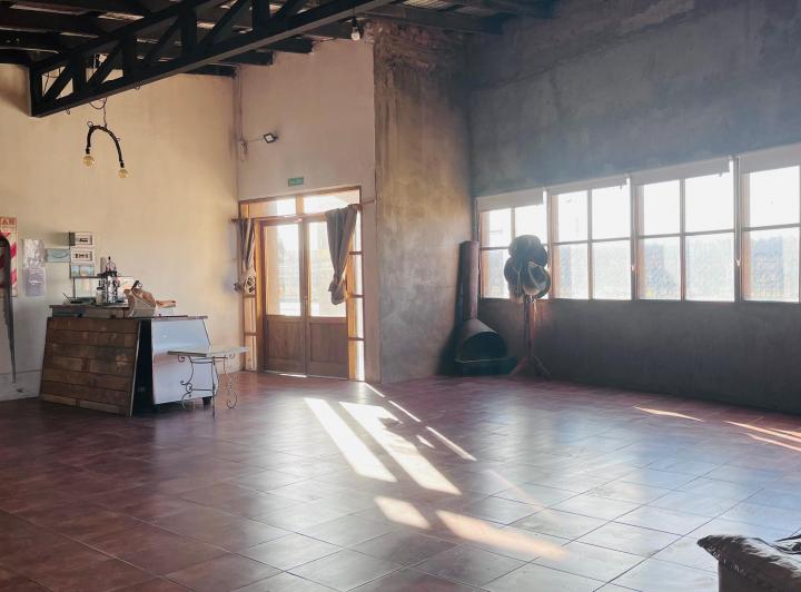 Local comercial · 147m² · 4 Ambientes · 1 Cochera