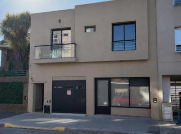 Departamento · 184m² · 5 Ambientes · 1 Cochera · PH + Local Comercial