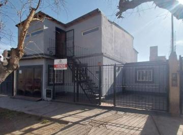 Casa de 6 ambientes, Las Heras · Vendo Casa con Depto en Planta Alta Apto Crédito Hipotecario en Las Heras