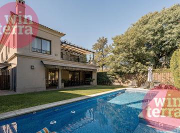 Casa · 263m² · 5 Dormitorios · 3 Cocheras · Casa de 4 Dorm. en Suite | Pileta | Barrio Cerrado Los Patricios – San Isidro