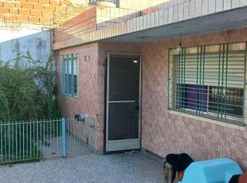 Casa de 5 ambientes, La Matanza · Casa 6 Ambientes con Quincho Cerrado y Parrilla