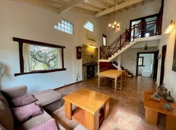 Casa de 7 ambientes, Cosquín · Casa Chalet en Venta, 3 Dorm., Vista a Las Sierras, Cosquín