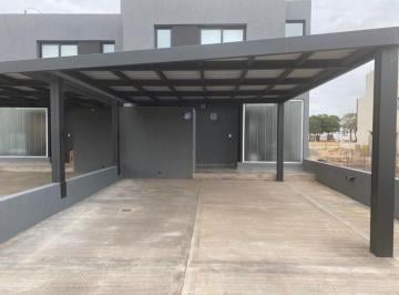 Casa de 4 ambientes, Córdoba · Duplex en Alquiler Excelente Calidad con Seguridad