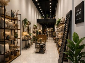 Local comercial · 230m² · 2 Ambientes · Av Cabildo 1900 m. de Sucre, Local en Excelente Ubicacion No Paga Expensas Alto Transito Peatonal