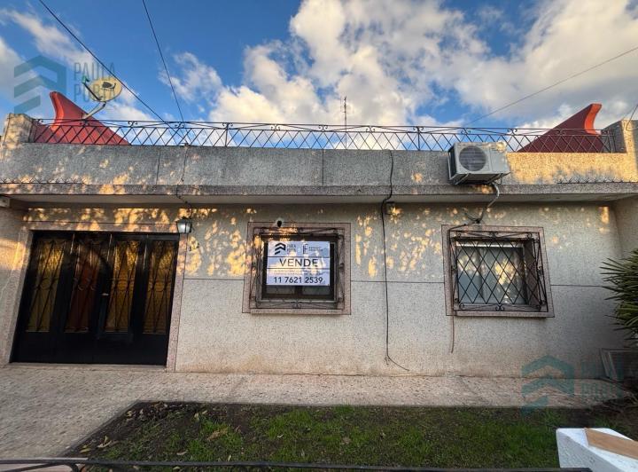 Casa · 80m² · 4 Ambientes · 1 Cochera