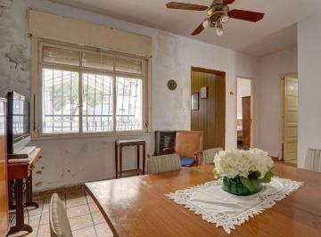 Casa · 177m² · 3 Ambientes · 1 Cochera · Venta Casa 3 Amb, Coch, Galpon, Lugano Apto Cred!