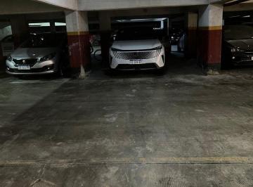 Garage · 225m² · Venta 18 Cocheras en Block V. Crespo Movistar Arena