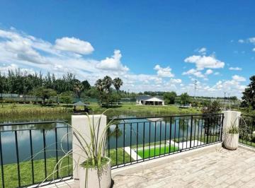 Casa · 200m² · 4 Ambientes · 1 Cochera · Casa en Alquiler en Nordelta, Tigre, G. B. a. Zona Norte