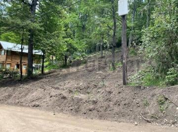 Terreno · 700m² · Venta Lote San Martin de Los Andes. Barrio Los Robles Apto Financiacion y Subdivision.