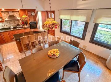 Casa de 5 ambientes, La Matanza · Venta Casa 5 Ambientes C/piscina, Quincho y Cocheras - Villa Luzuriaga