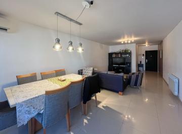 Departamento · 99m² · 5 Ambientes · 1 Cochera · Departamento de 3 Dorm. con 2 Baños y Cochera en El Centro