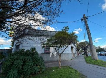 Casa · 180m² · 4 Ambientes · 2 Cocheras · Casa en Venta en El Palomar