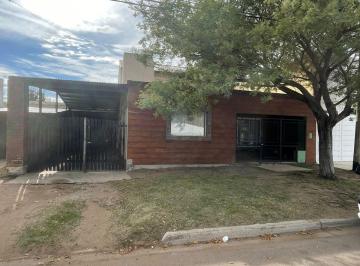 Casa de 3 ambientes, Santa Rosa · Casa Semicentrica en Santa Rosa La Pampa Uso Habitacional